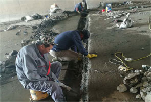 菏泽铁路框架桥伸缩缝堵漏